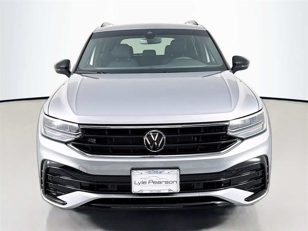 Used 2024 Volkswagen Tiguan SE R-Line image 6