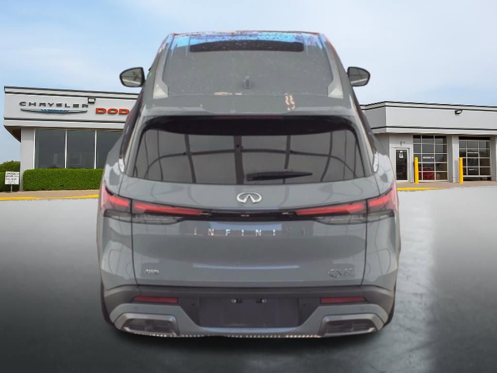 Used 2025 INFINITI QX60 Sensory w/ Vision Package image 3