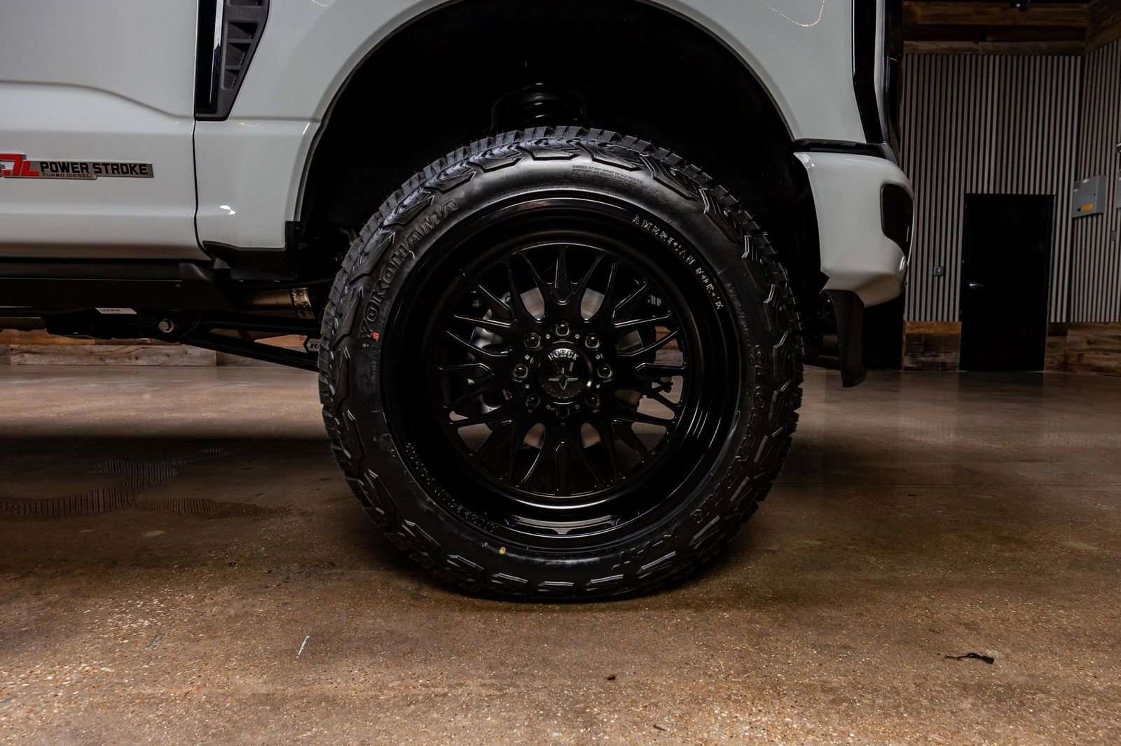 Used 2026 Ford F250 Platinum image 12