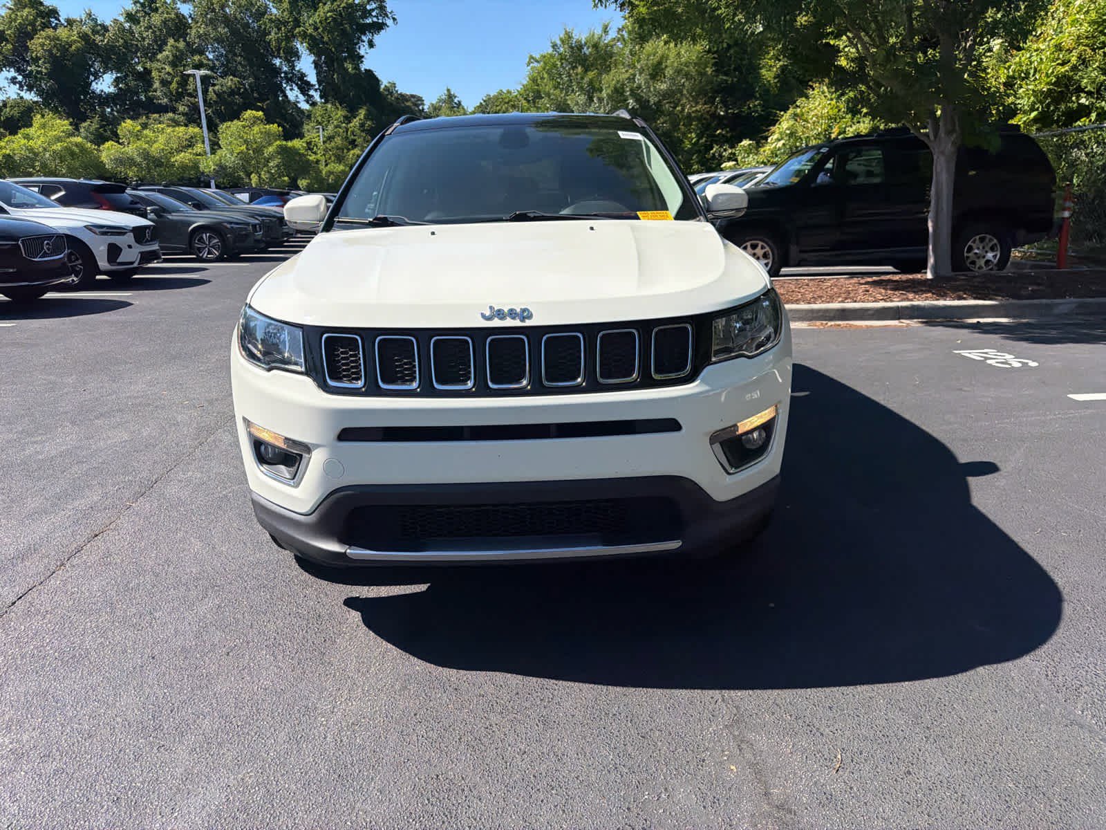 Used 2018 Jeep Compass Limited AWD/4WD image 3