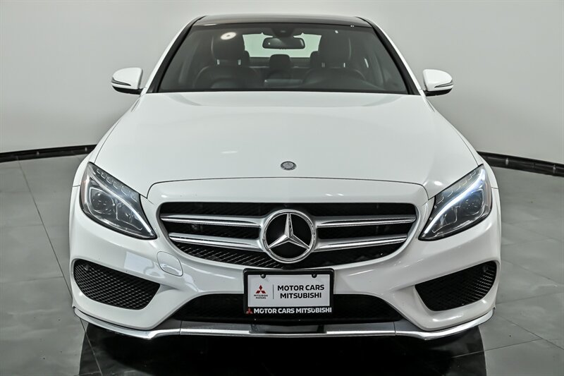 Used 2016 Mercedes-Benz C 300 4MATIC Sedan image 4