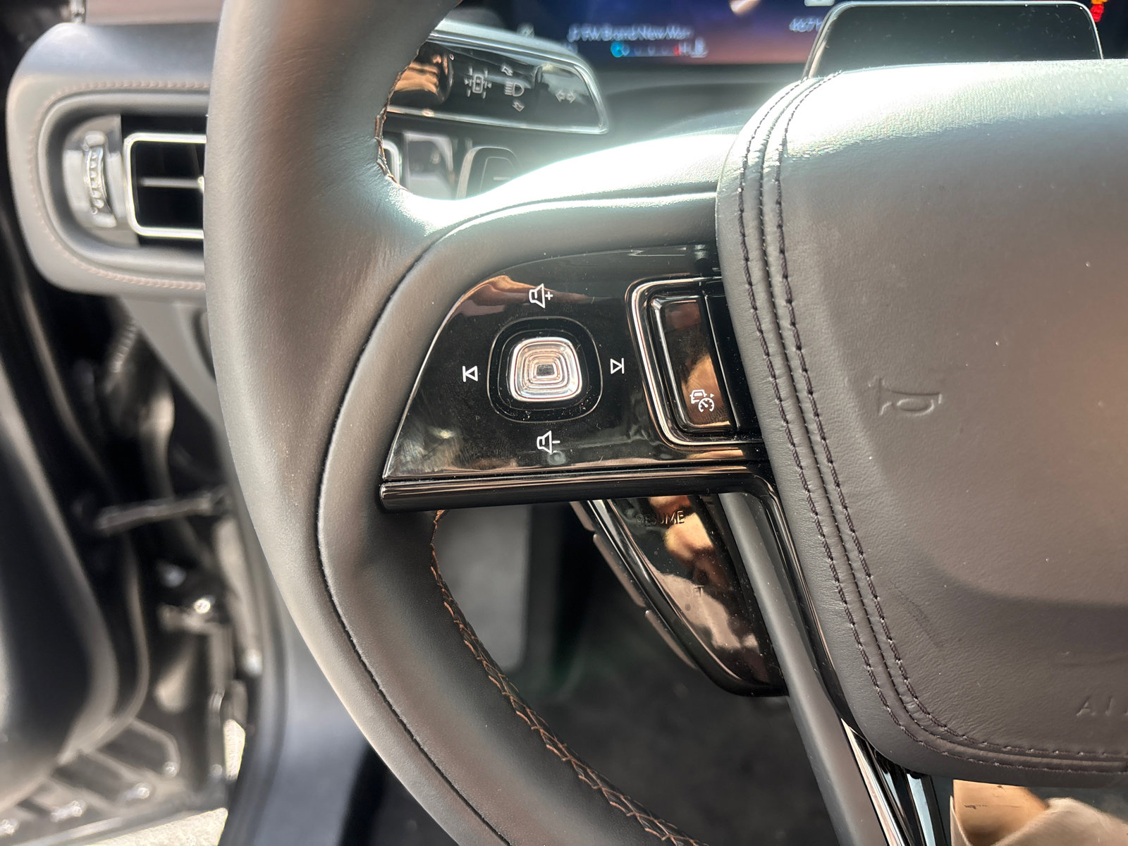 New 2025 Lincoln Aviator Reserve image 18