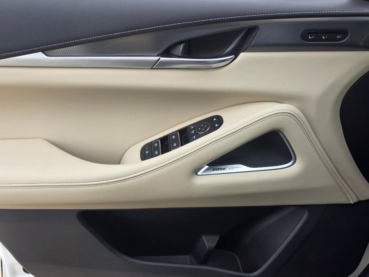 Used 2023 INFINITI QX60 Luxe AWD/4WD image 12
