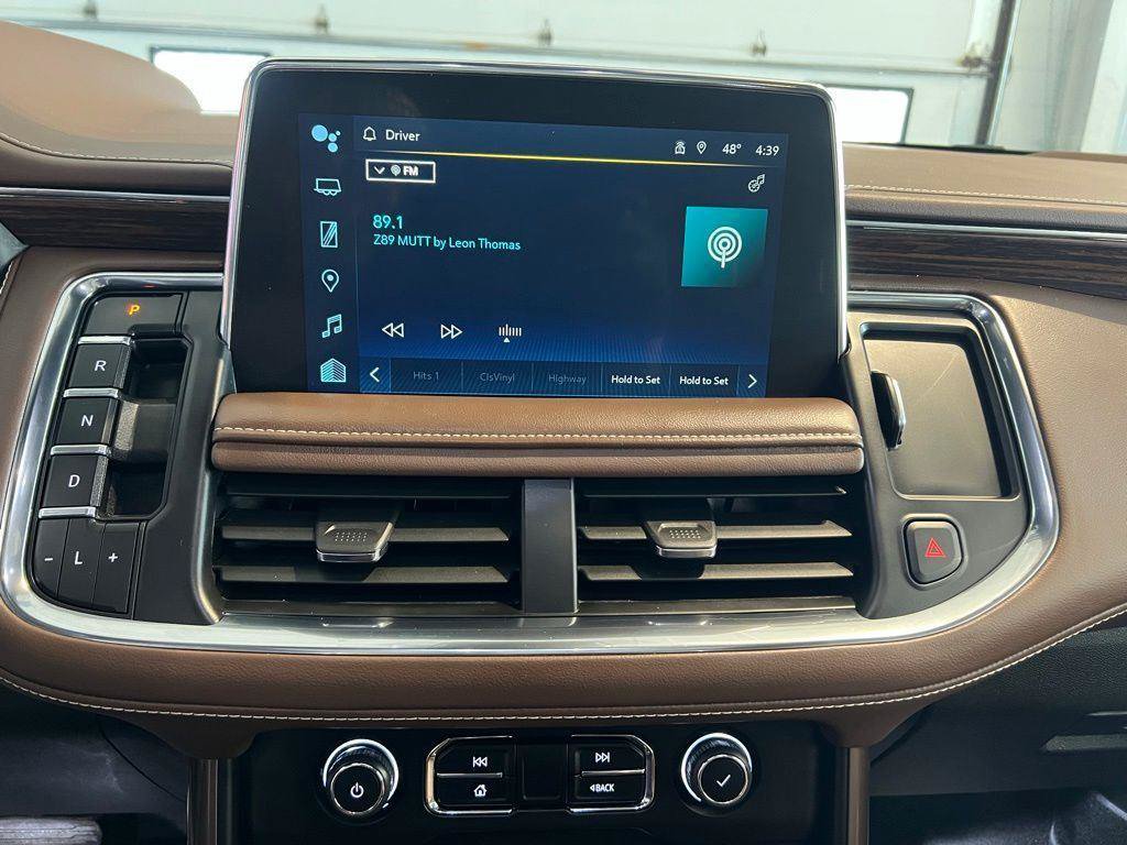 Used 2024 Chevrolet Suburban High Country AWD/4WD image 31