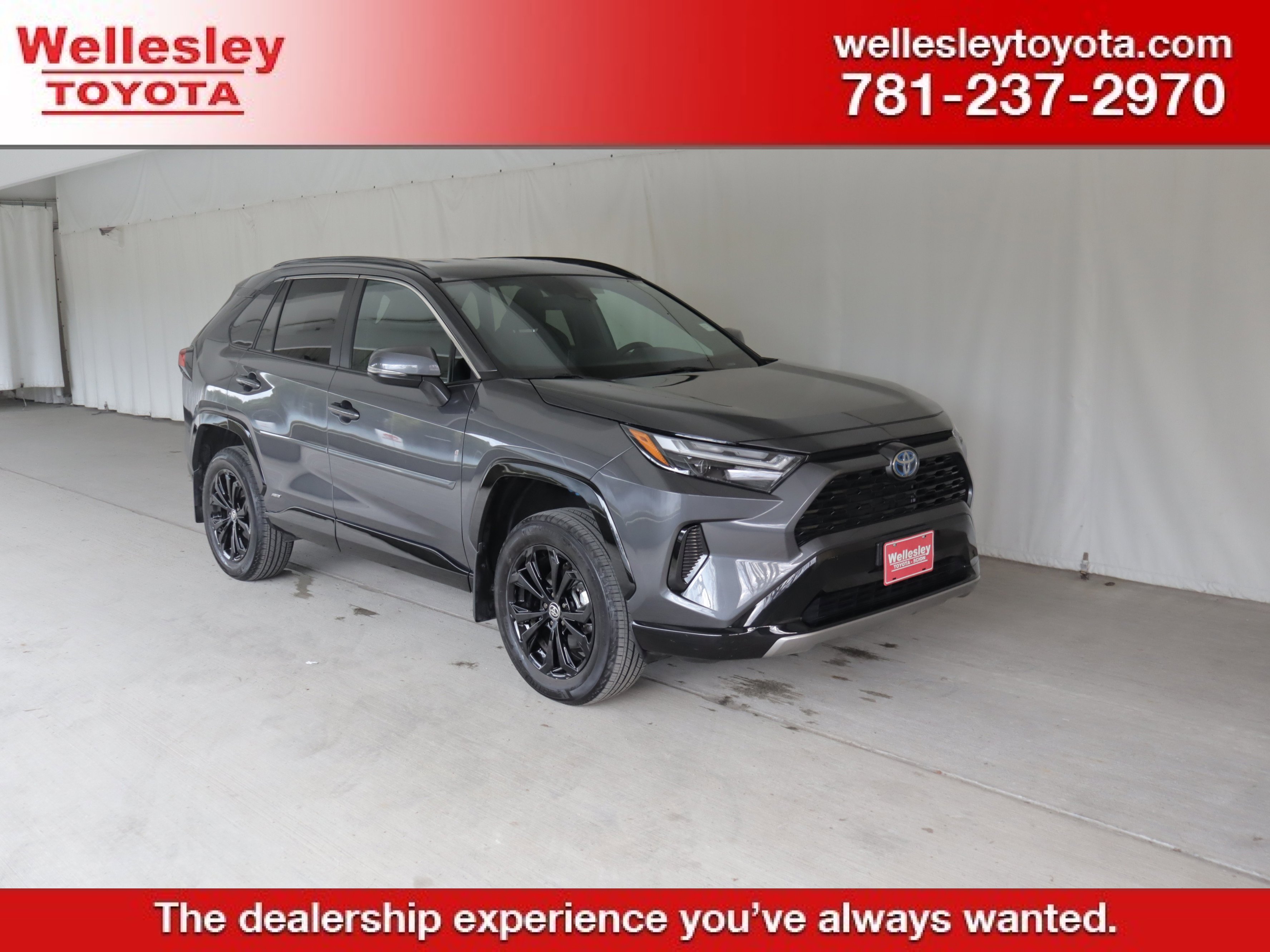 Used 2024 Toyota RAV4 SE w/ Weather Package AWD/4WD image 1