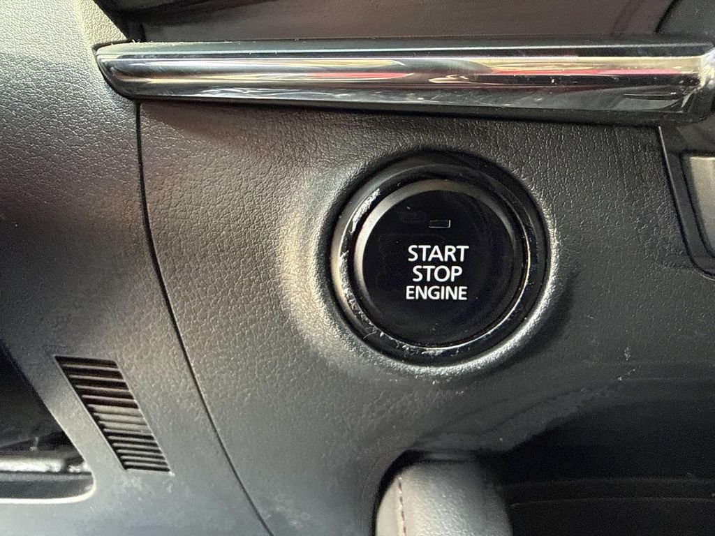 Used 2022 MAZDA MAZDA3 s FWD image 39
