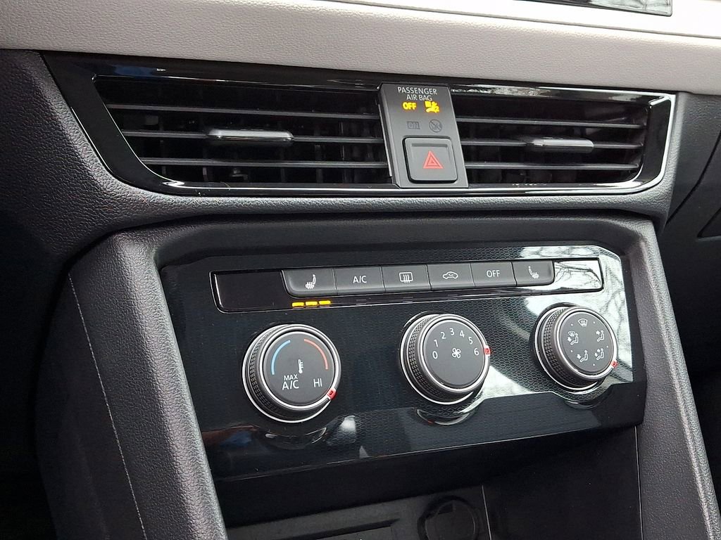 Used 2025 Volkswagen Taos S image 15