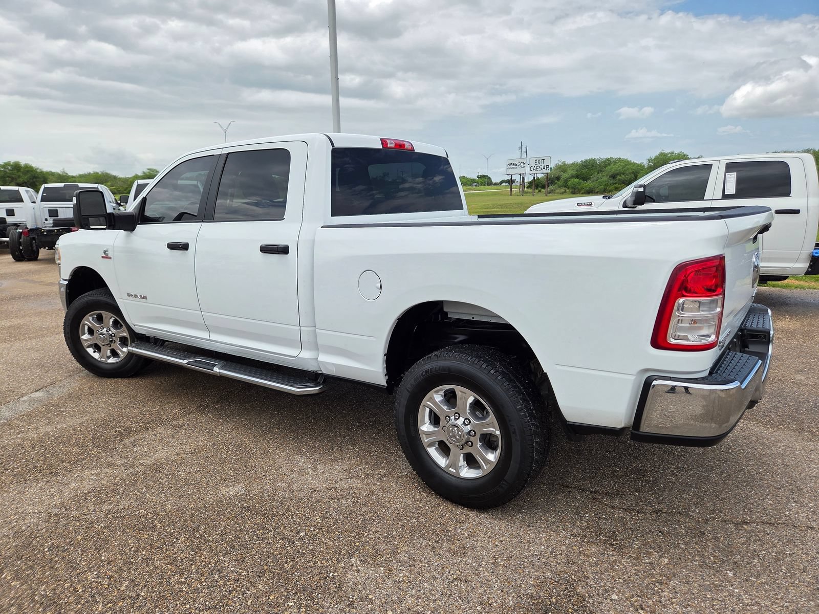 Used 2023 RAM 2500 Big Horn w/ Level 1 Equipment Group AWD/4WD image 8