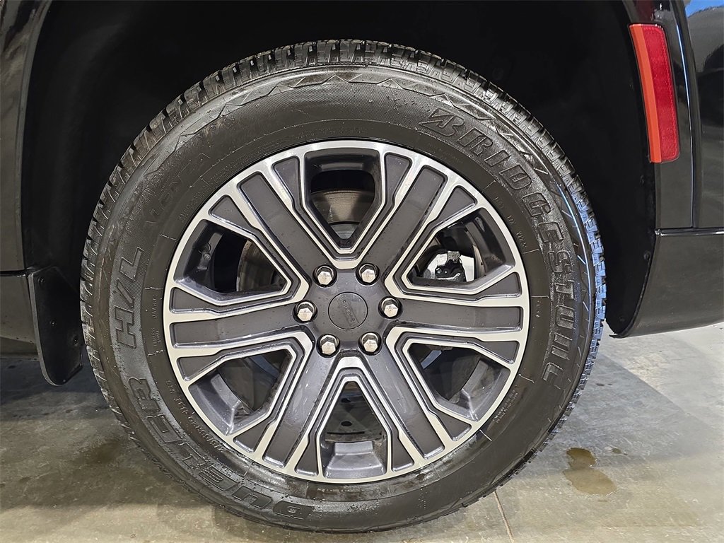 Used 2024 Jeep Wagoneer L Series II w/ Flexible Seating Group image 33