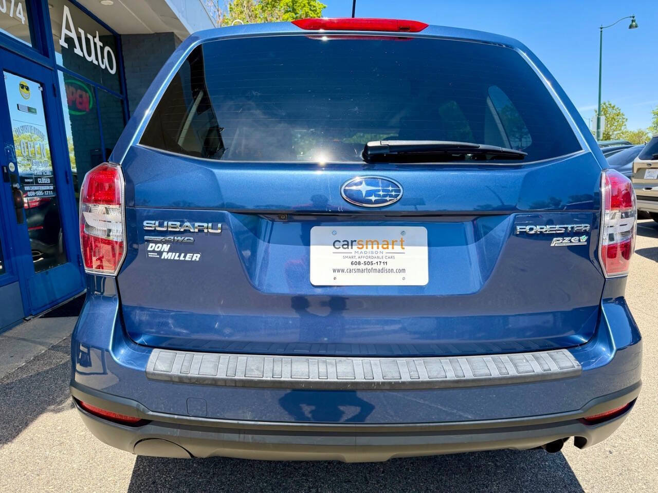 Used 2014 Subaru Forester 2.5i Premium w/ All-Weather Package AWD/4WD image 9