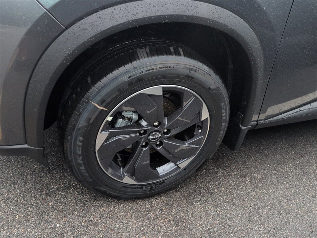 New 2026 Nissan Rogue SV w/ SV Premium Package image 5