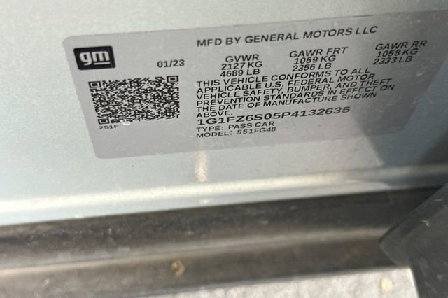 Used 2023 Chevrolet Bolt EUV Premier w/ Sun & Sound Package image 28