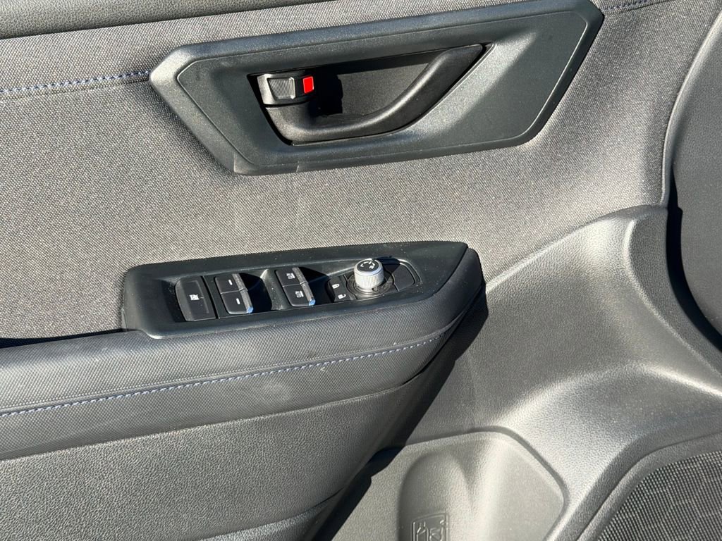 Used 2025 Subaru Forester Premium image 15