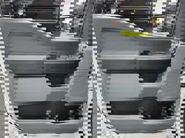 New 2024 Ford F550 4x4 Regular Cab Super Duty image 15