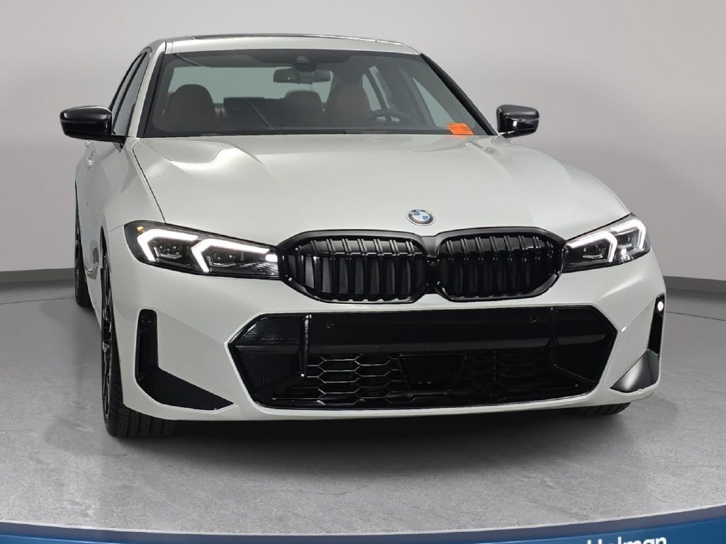 New 2026 BMW 330i xDrive Sedan w/ M Sport Package AWD/4WD image 2