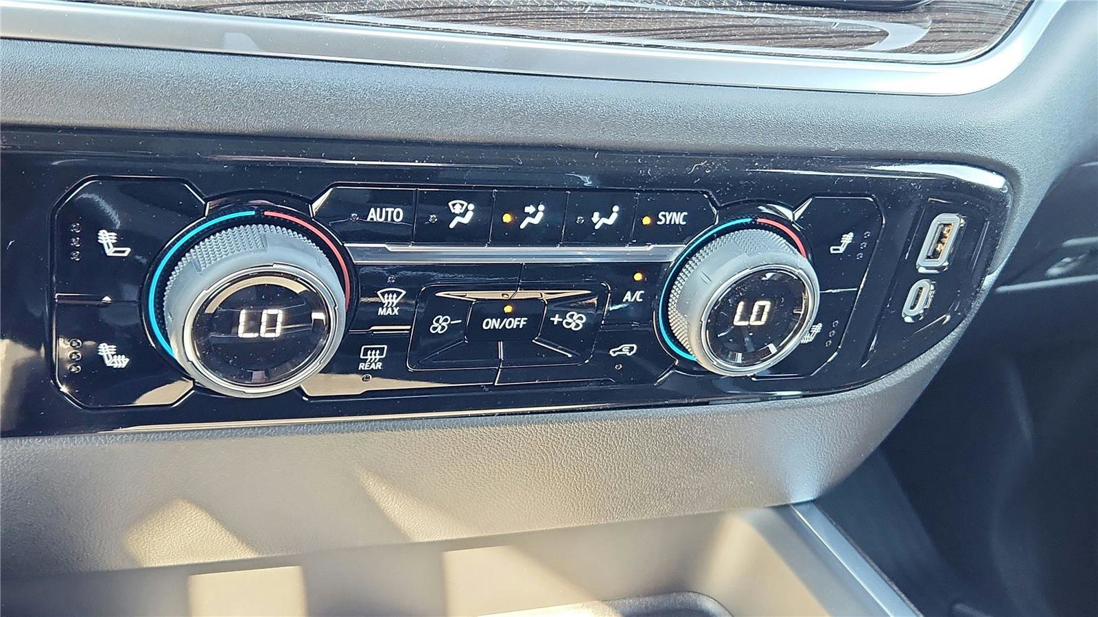 New 2026 Chevrolet Silverado 2500 LT image 24