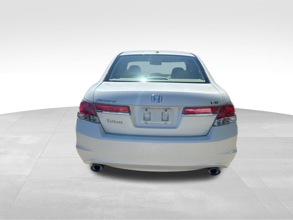 Used 2011 Honda Accord EX-L image 4