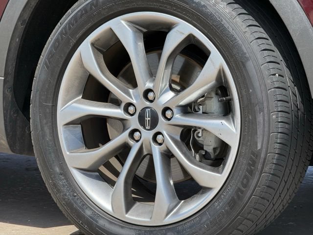 Used 2019 Lincoln MKC Select w/ Select Plus Package FWD image 11