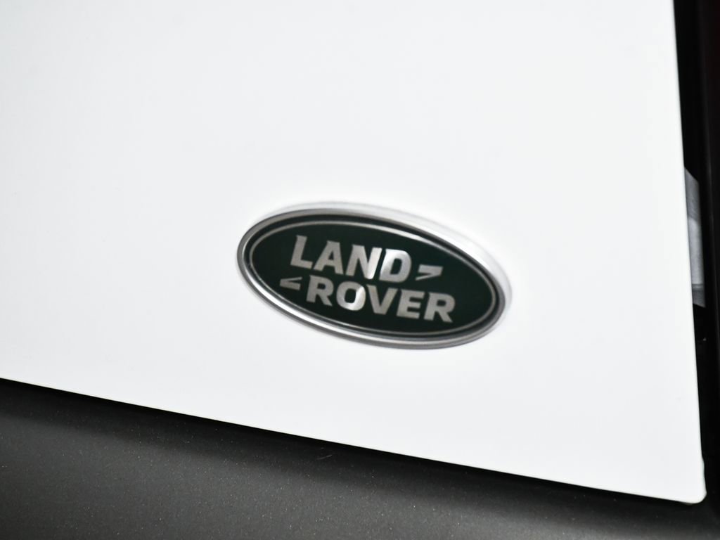 Used 2022 Land Rover Defender 90 X-Dynamic HSE image 92