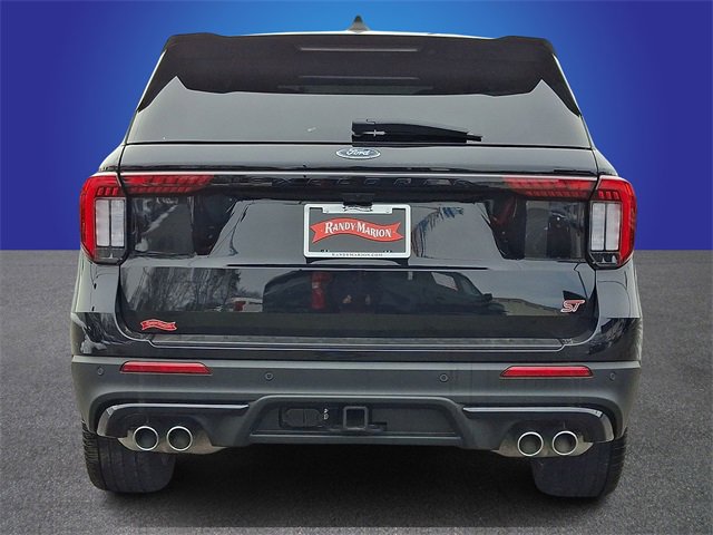 Used 2025 Ford Explorer ST image 5