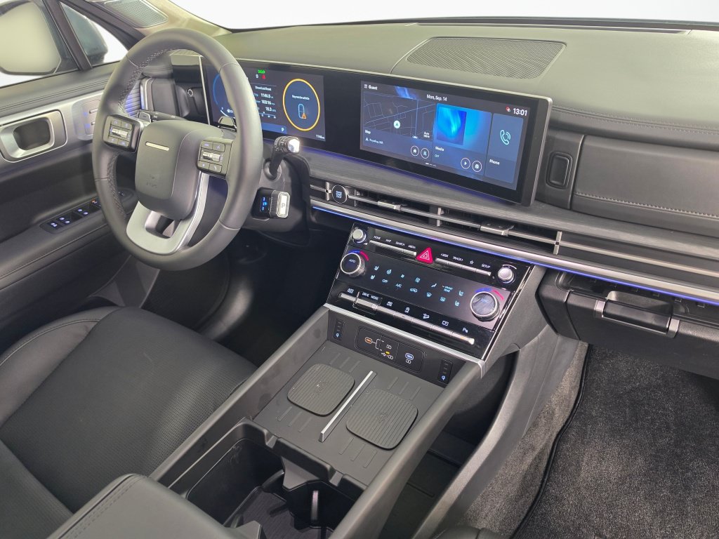 Used 2026 Hyundai Santa Fe Limited AWD/4WD image 38