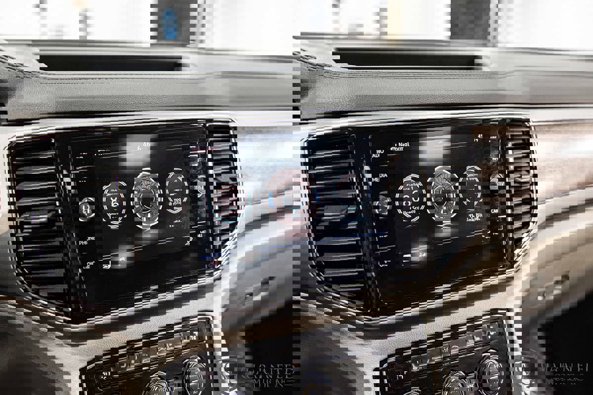 Used 2019 Volkswagen Atlas SEL Premium image 26