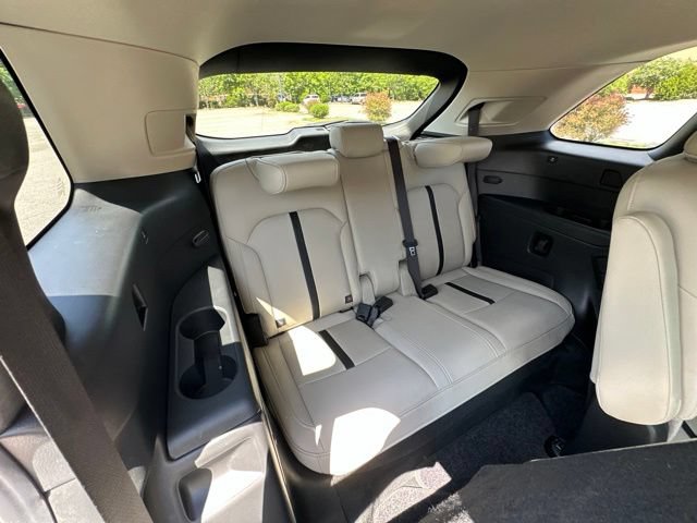 Used 2024 MAZDA CX-90 Plug-In Hybrid w/ Preferred AWD/4WD image 18