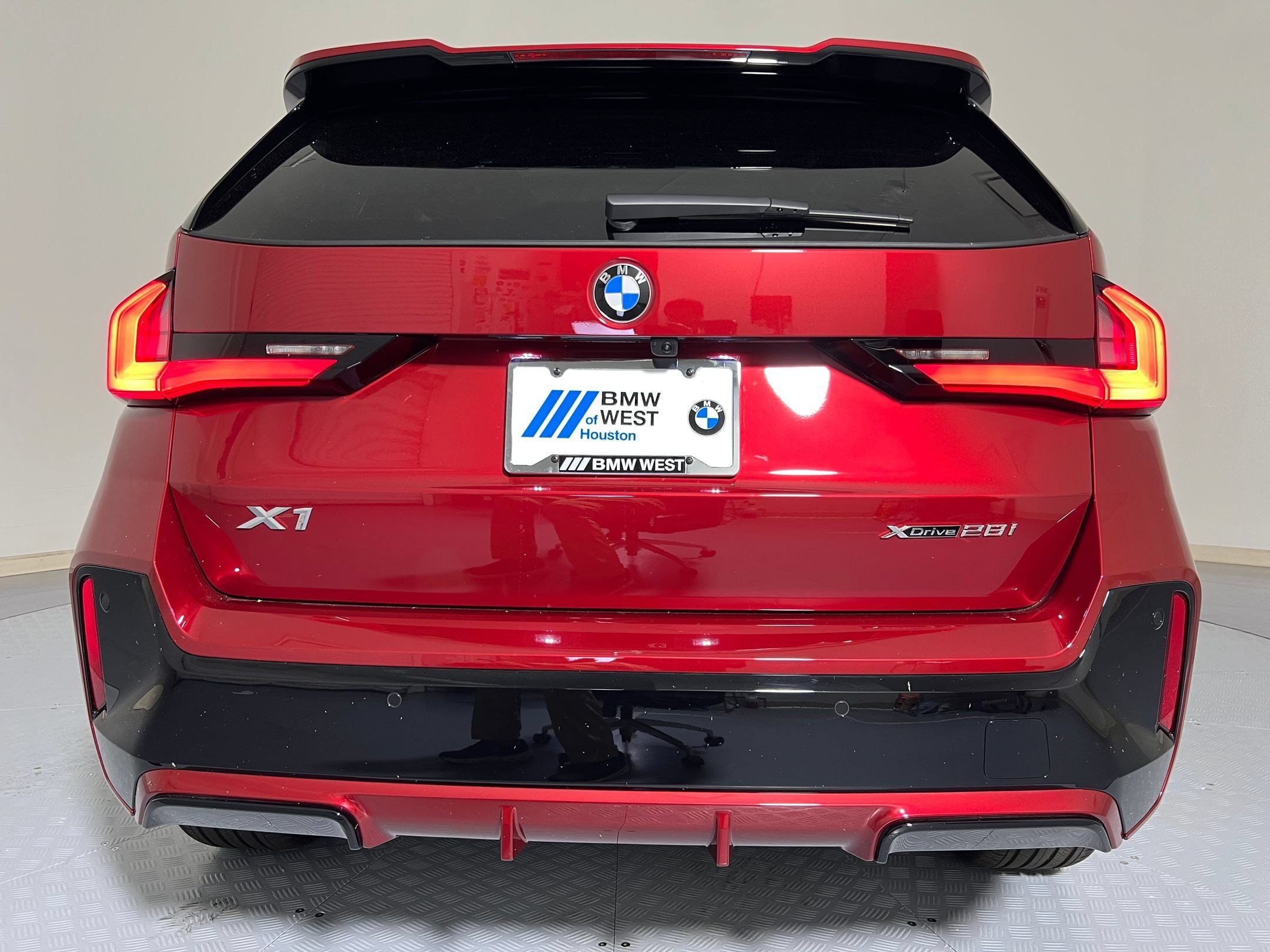 Used 2026 BMW X1 xDrive28i w/ Technology Package AWD/4WD image 10