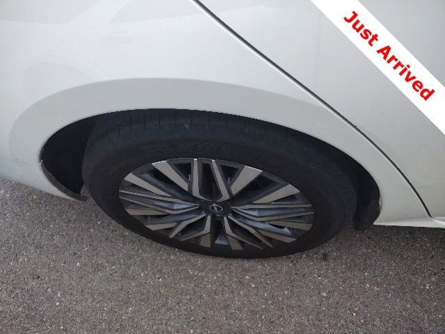 Used 2025 Nissan Altima 2.5 SV FWD image 16
