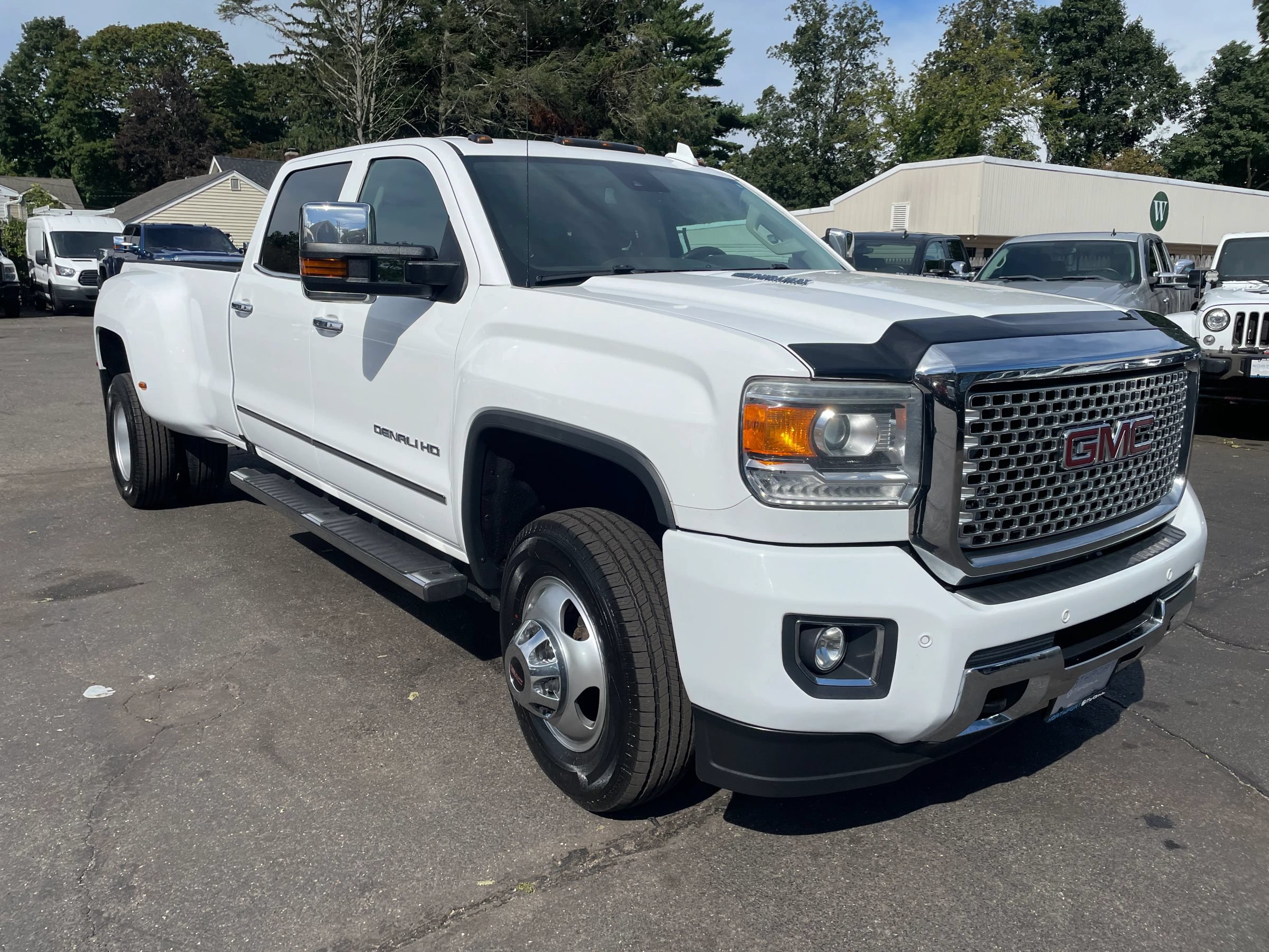 Used 2015 GMC Sierra 3500 Denali w/ Duramax Plus Package AWD/4WD image 7