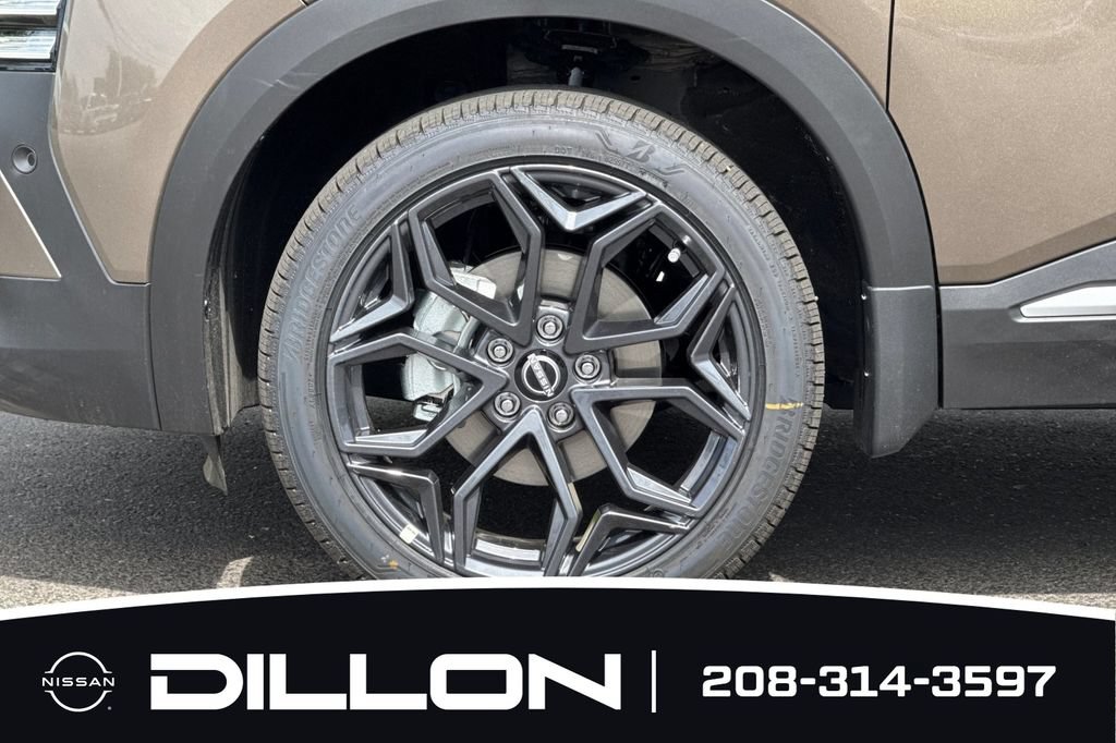 New 2026 Nissan Kicks SR AWD/4WD image 29