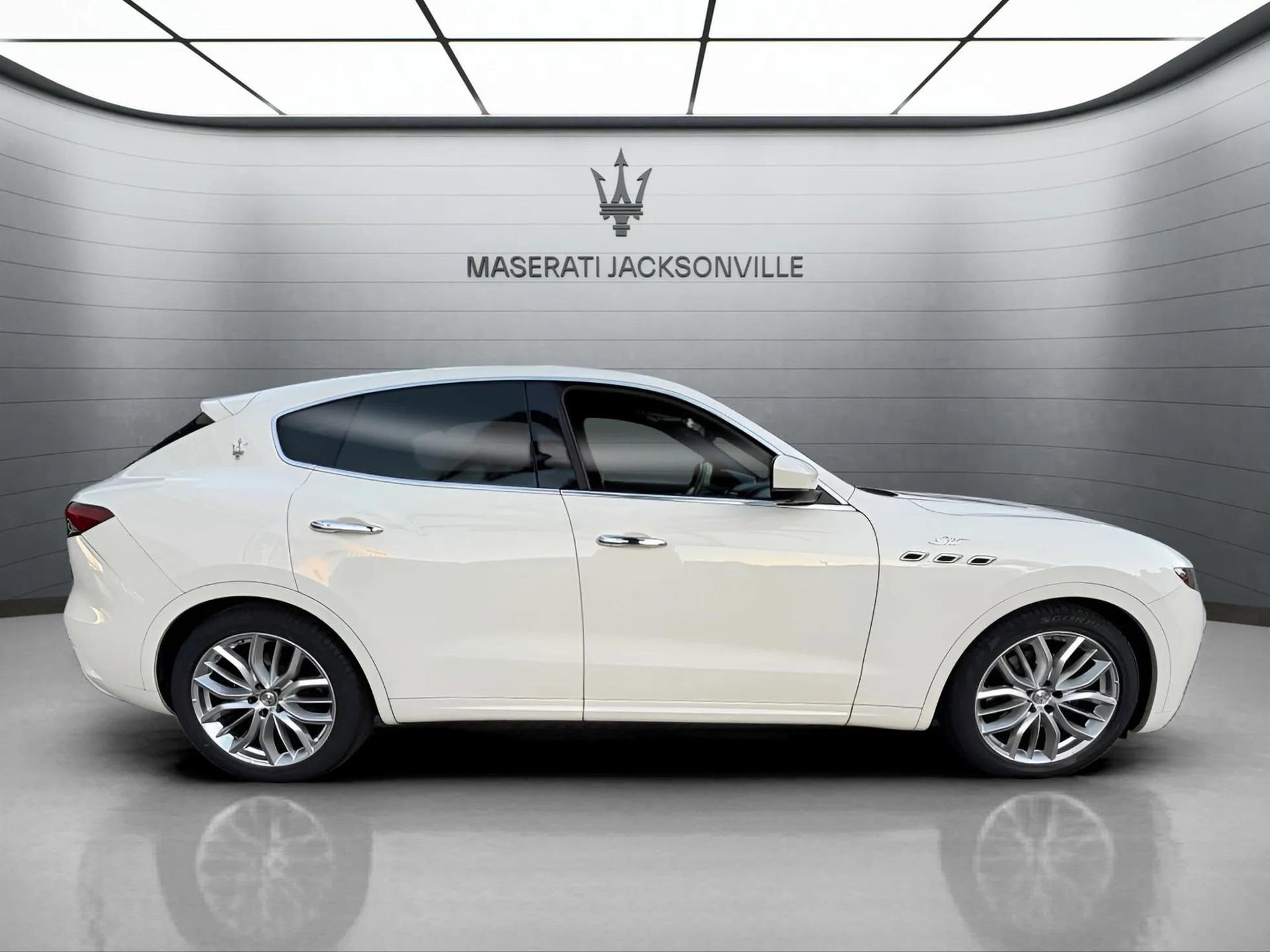 Certified 2022 Maserati Levante GT image 5