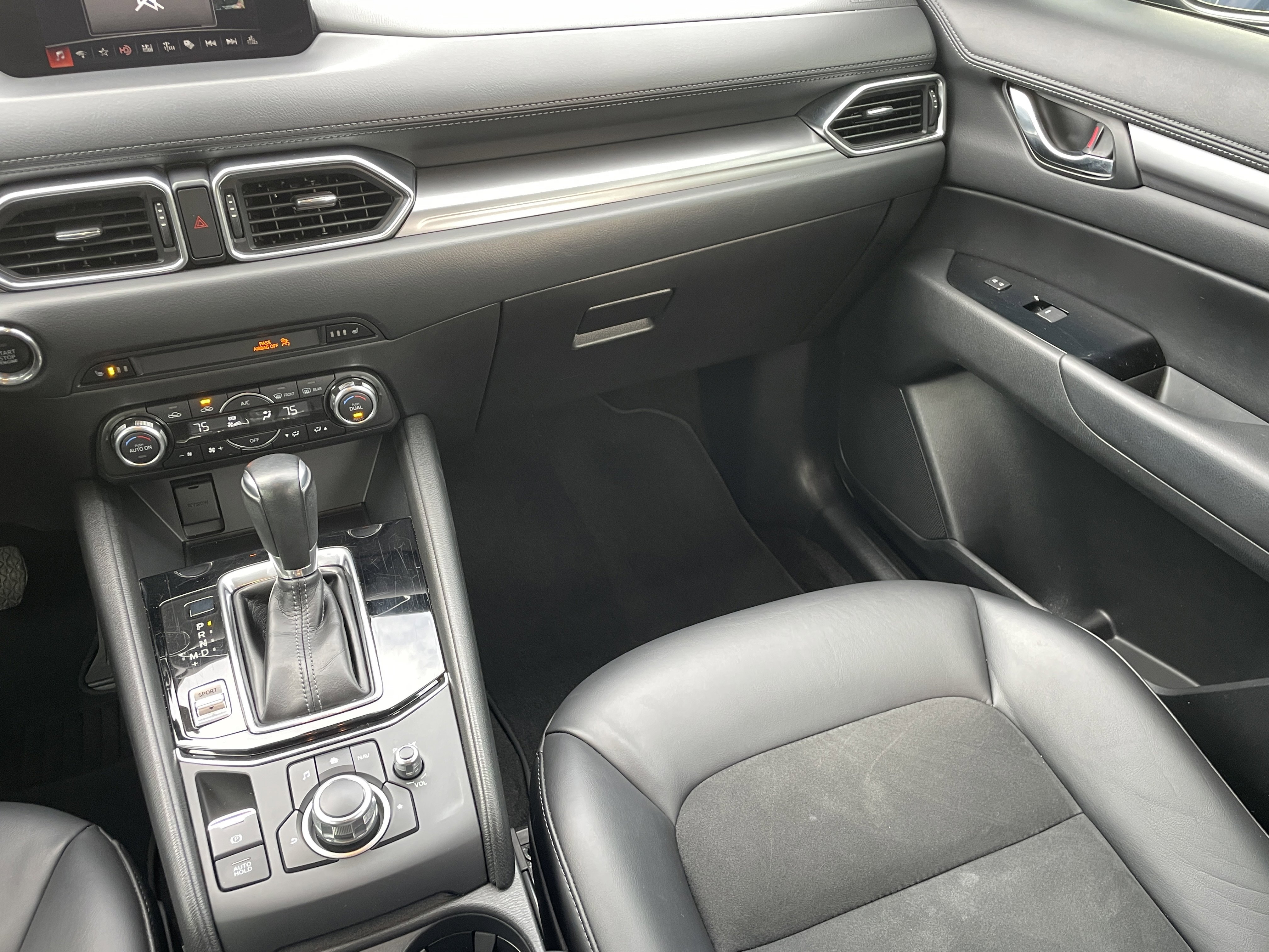 Used 2018 MAZDA CX-5 Touring image 15