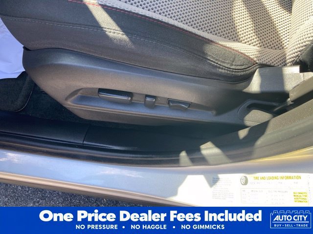 Used 2017 Chevrolet Equinox LS FWD image 17
