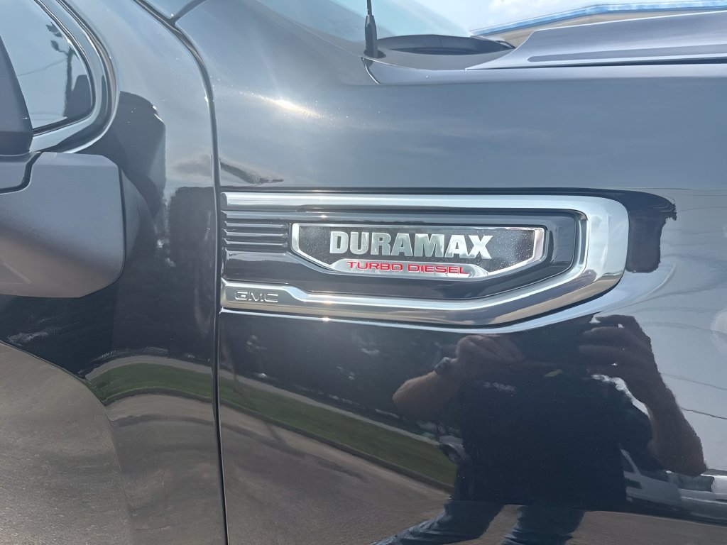 Used 2025 GMC Sierra 1500 AT4 w/ Technology Package AWD/4WD image 39