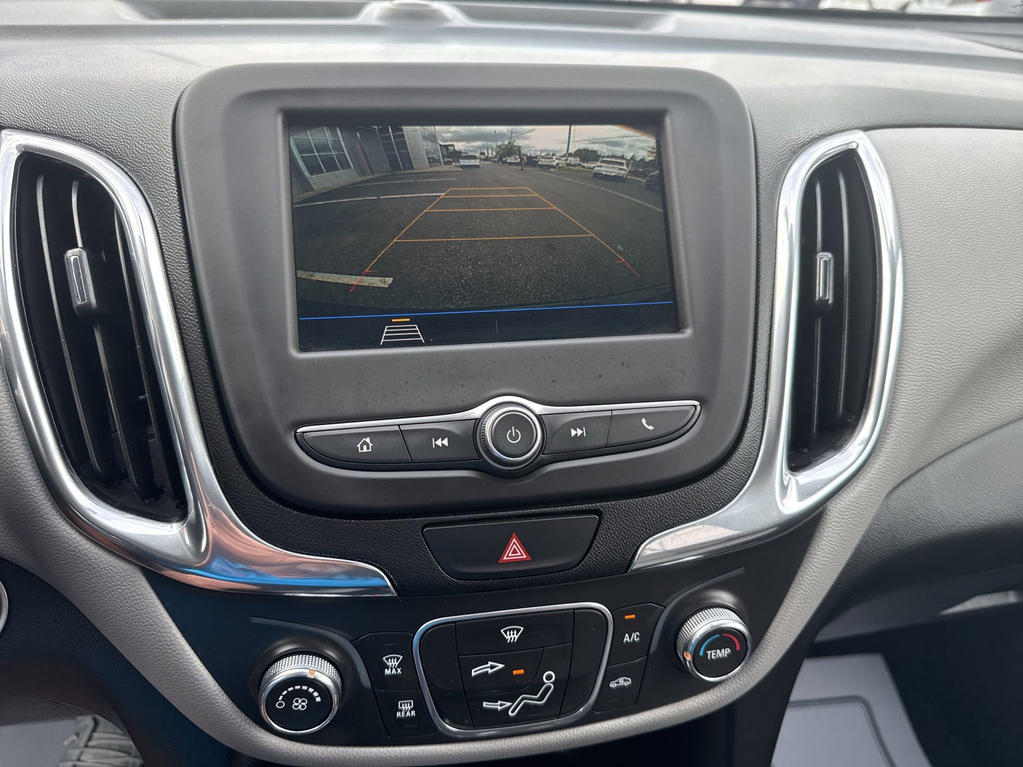 Used 2019 Chevrolet Equinox LT image 35