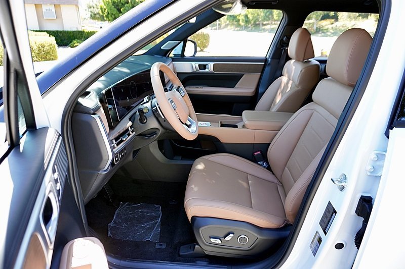 New 2025 Hyundai Santa Fe Limited image 18