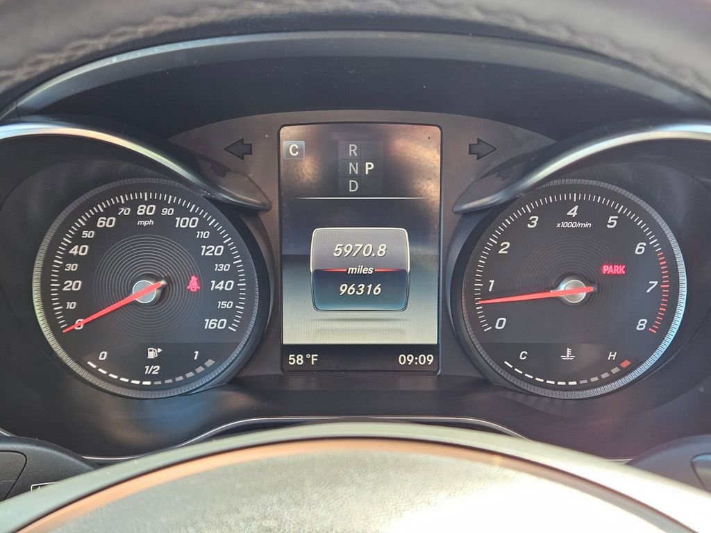 Used 2019 Mercedes-Benz GLC 300 4MATIC image 27