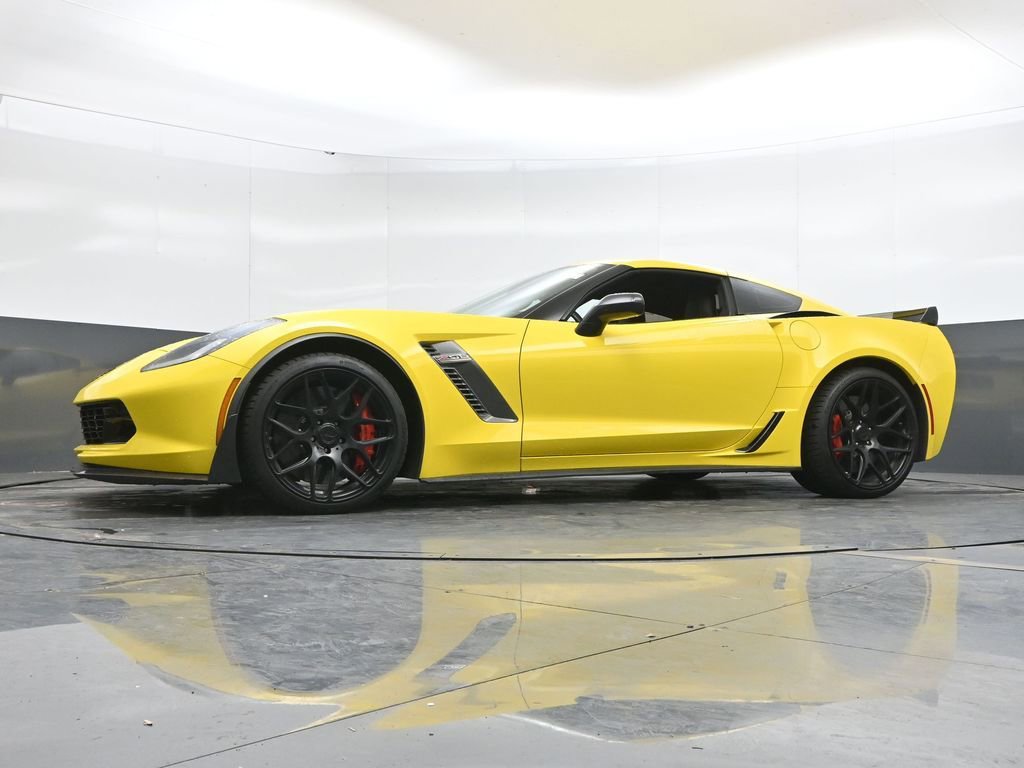 Used 2016 Chevrolet Corvette Z06 w/ Z07 Performance Package RWD image 42