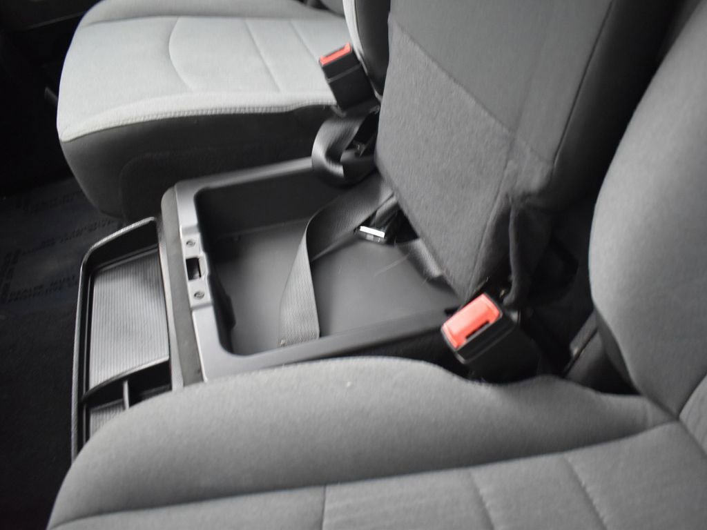 Used 2022 RAM 1500 Classic SLT image 22