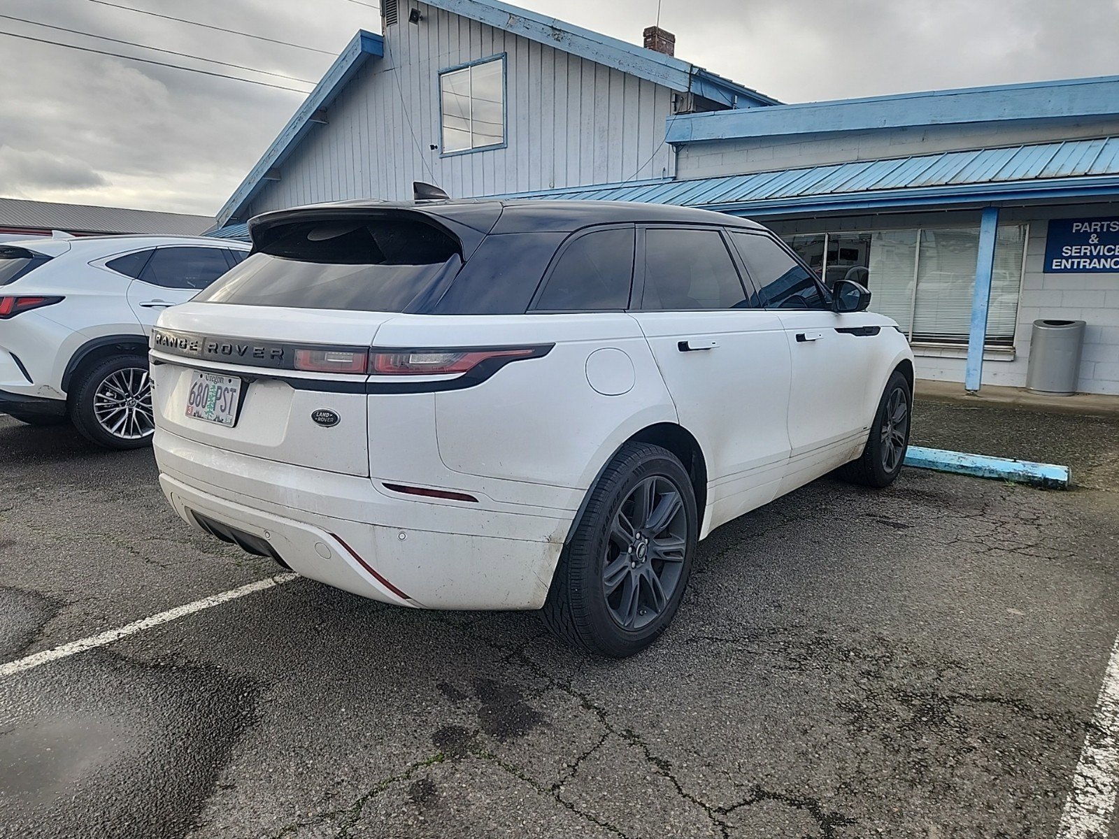 Used 2020 Land Rover Range Rover Velar R-Dynamic S image 5