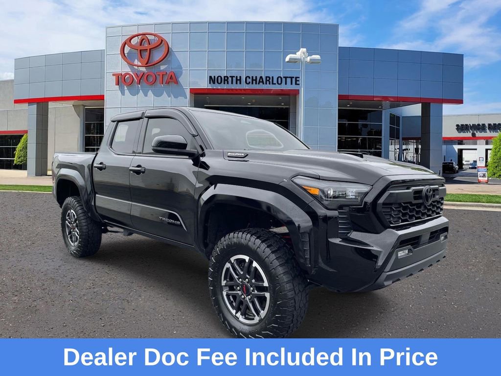 Used 2025 Toyota Tacoma TRD Sport AWD/4WD image 1