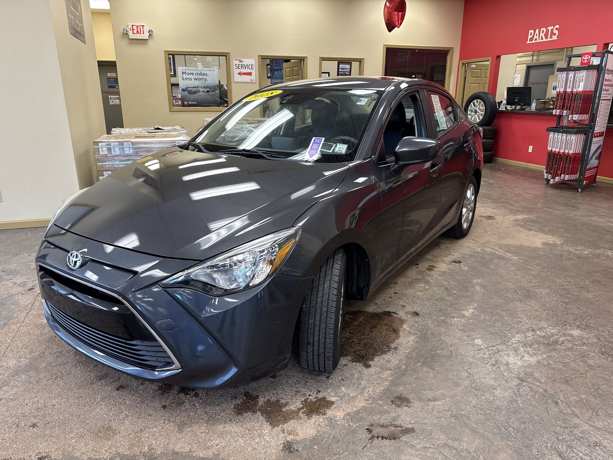 Used 2018 Toyota Yaris iA FWD image 3