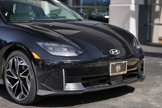 Used 2024 Hyundai Ioniq 6 Limited AWD/4WD image 2
