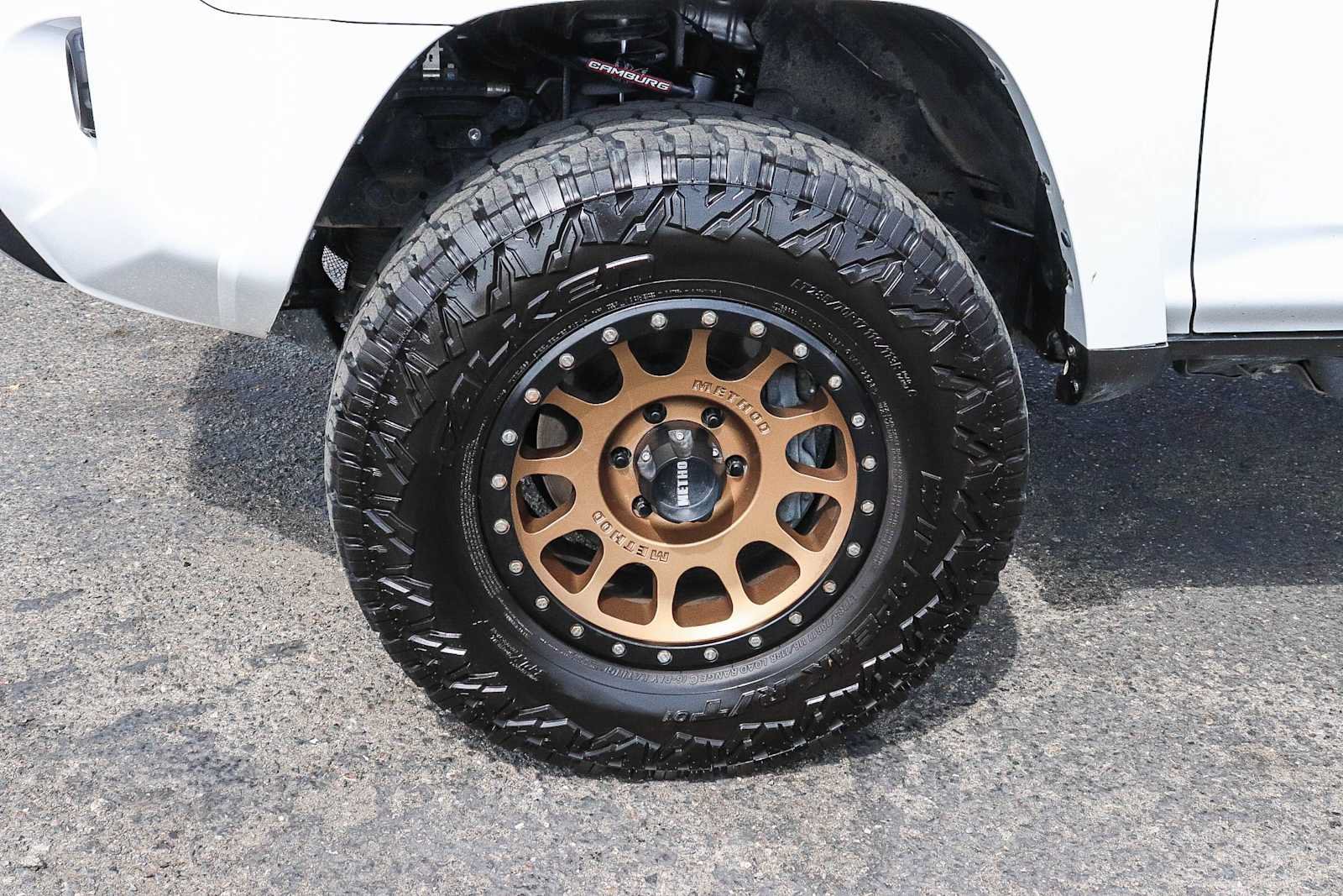 Used 2020 Toyota 4Runner Venture w/ Moonroof Package AWD/4WD image 14