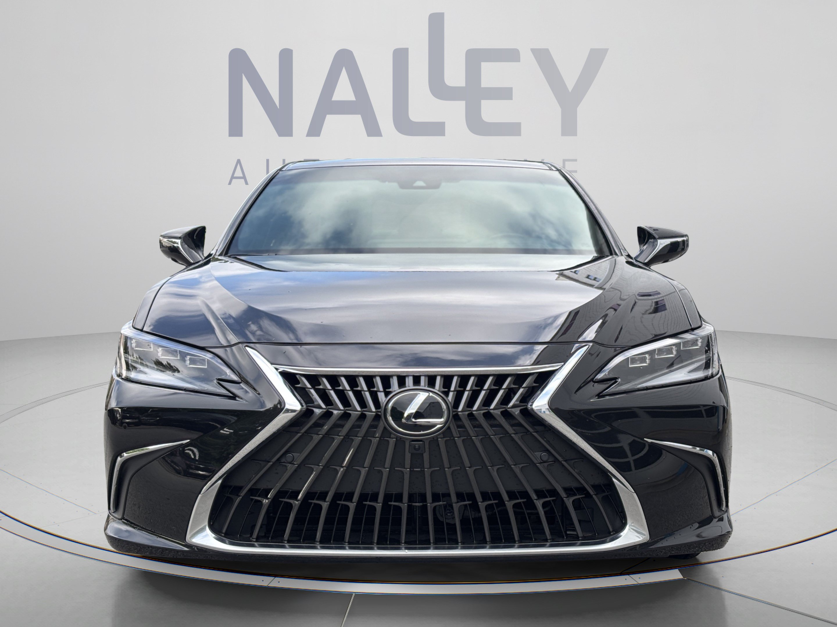 Used 2024 Lexus ES 300h Ultra Luxury w/ Accessory Package (Z2) FWD image 6