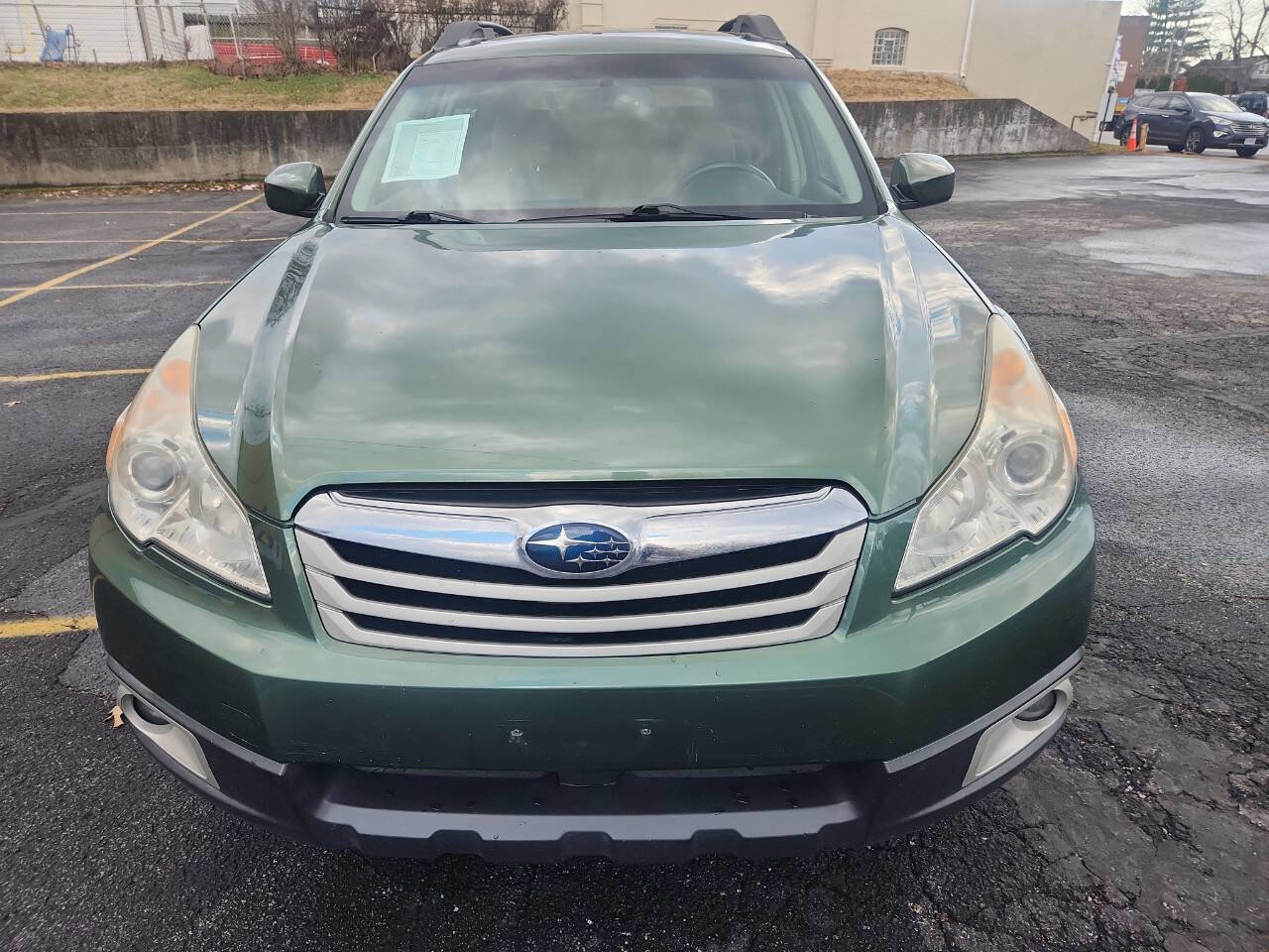 Used 2011 Subaru Outback 2.5i Premium image 7