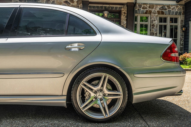 Used 2005 Mercedes-Benz E 55 AMG Sedan image 3