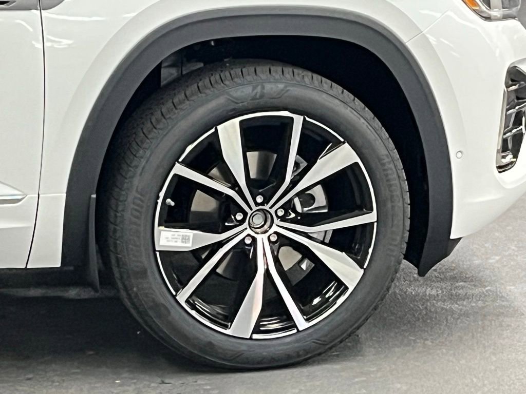 New 2026 Volkswagen Atlas Cross Sport SEL Premium R-Line image 41