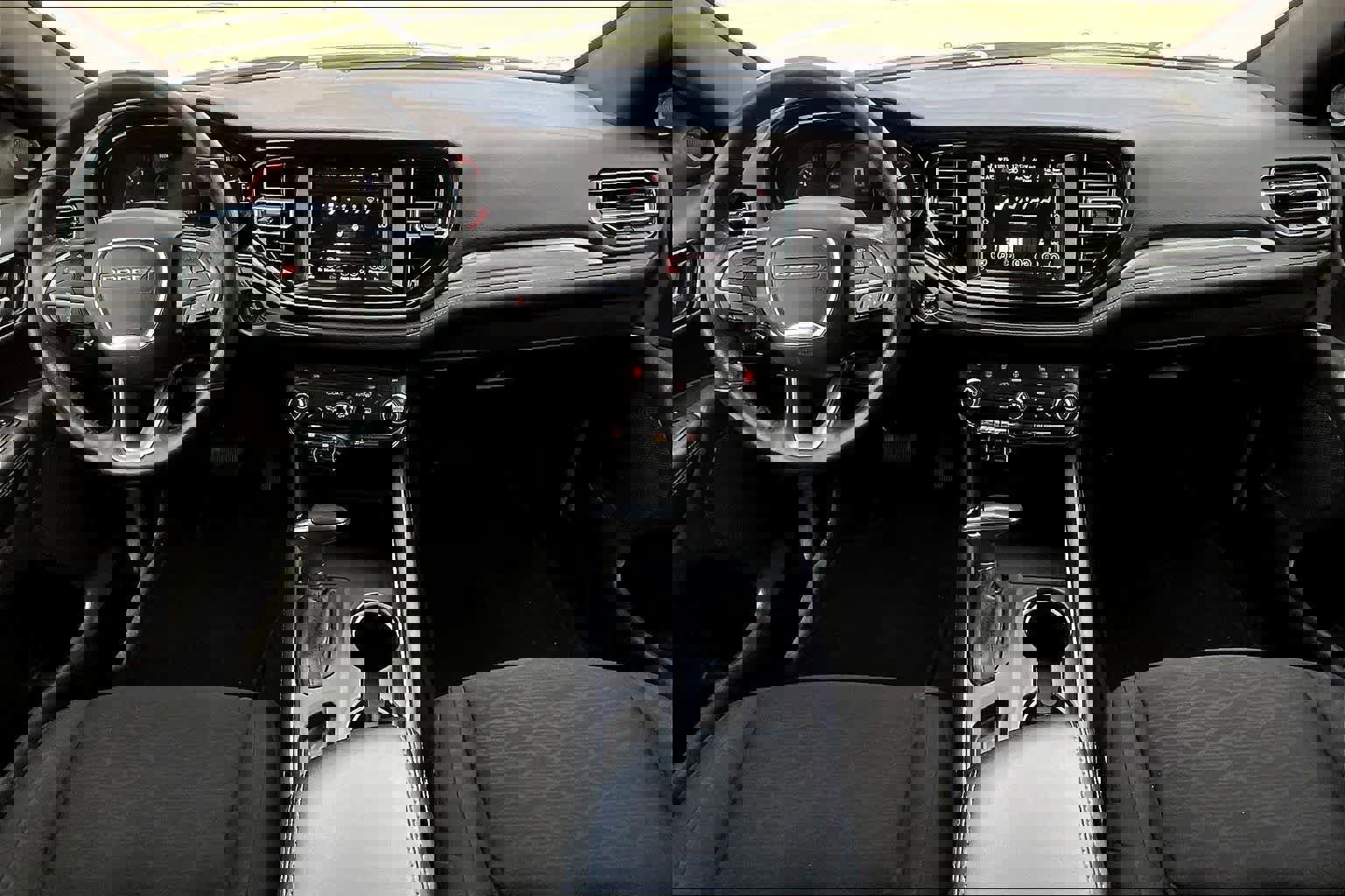 Used 2024 Dodge Durango SXT image 8